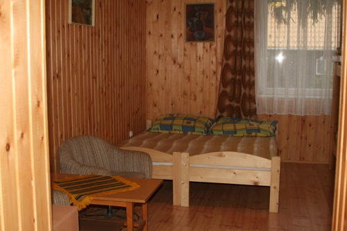 szoba a k�h�zban