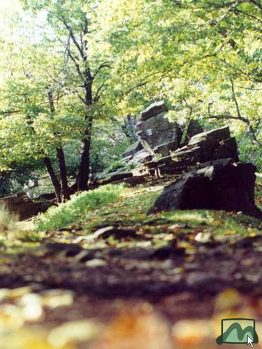 Turistaút részlet a Sas-kõ gerincén