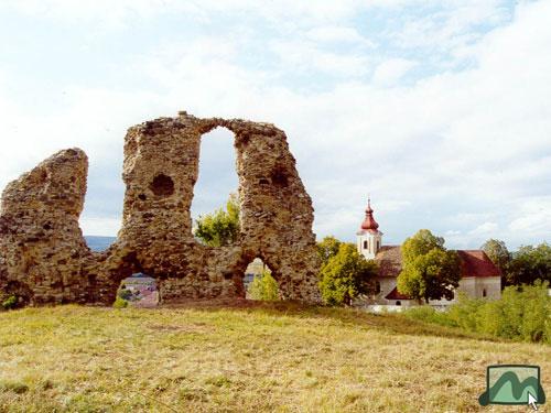 Mátra - Tar - Tar Lõrinc egykori várának maradványa